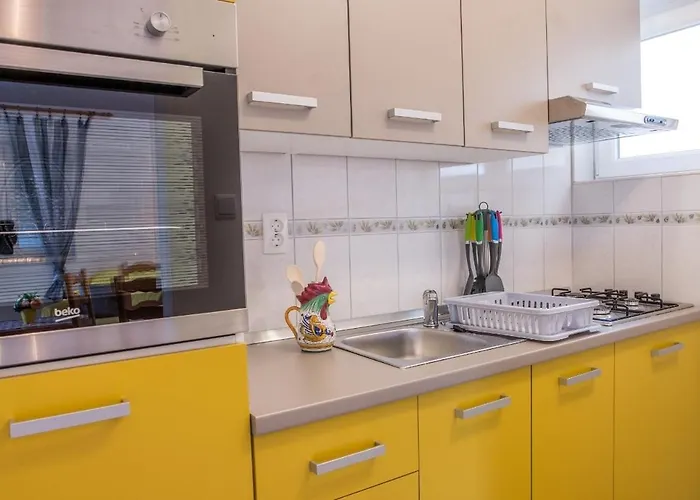 Apartament With A Parking Space - 13159 Novi Vinodolski