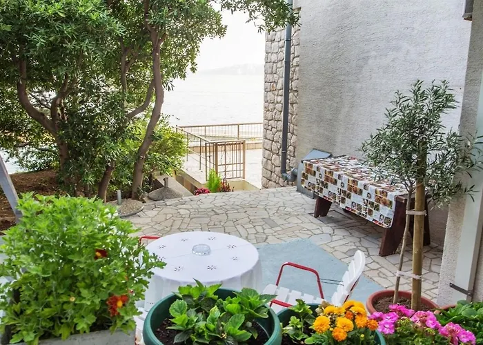 With A Parking Space - 13159